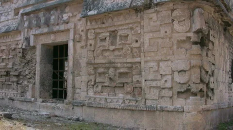 Maya temples at Chichen Itza Stock Footage 420301