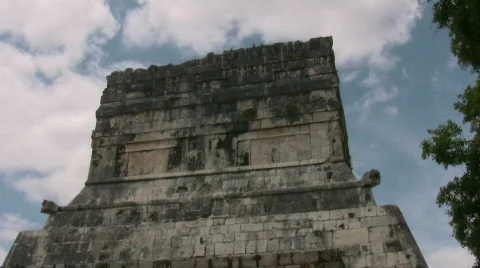 Maya temples at Chichen Itza Stock Footage 420497