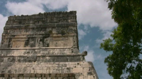 Maya temples at Chichen Itza Stock Footage 420513