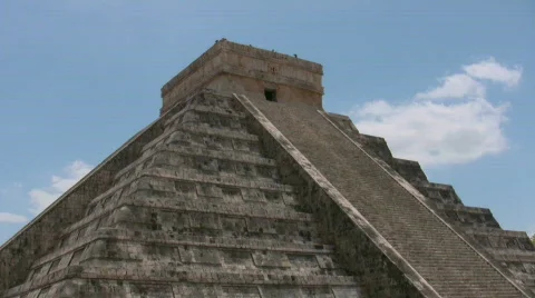 Maya temples at Chichen Itza Stock Footage 420572