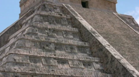 Maya temples at Chichen Itza Stock Footage 420577