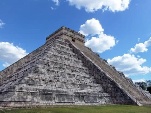 Mayan pyramid at chichen itza Foto stock