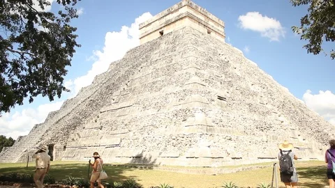 Mayan pyramid Stock Footage 94115701