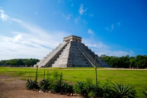 Mayan pyramid of Kukulkan Stock Photos