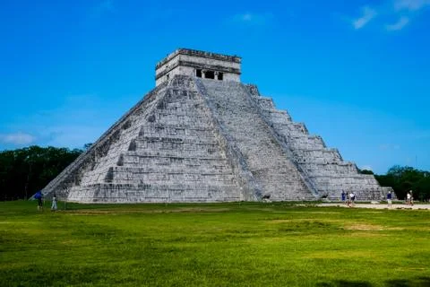 Mayan pyramid of Kukulkan Stock Photos