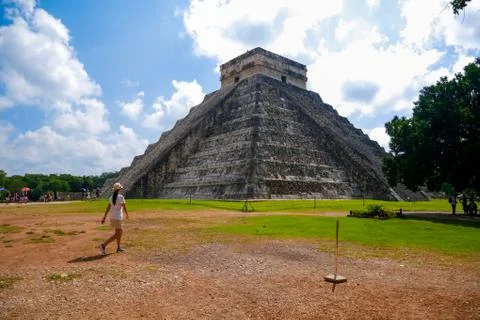 Mayan pyramid of Kukulkan Stock Photos