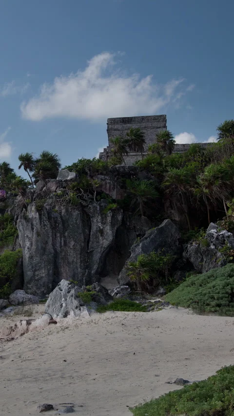 Mayan ruins at tulum, mexico in vertical Video stock 263742239