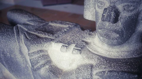 Mayan sculpture Stock-Footage 33995286