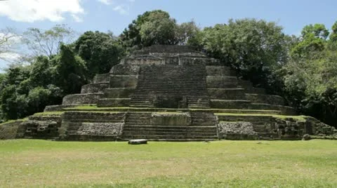 Mayan Temple at Lamanai Stock Footage 10849804