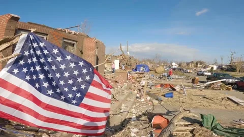 Mayfield Ky Tornado Damage - American flag Stockbeeldmateriaal 278060976