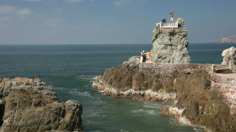 Mazatlan cliff dive ready fast P HD 4819 Stock-Footage 561841