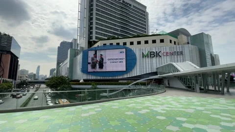 MBK Center view from Pathum Wan Intersection Overpass - Famous Mall of Thailand Stock Footage 171916510