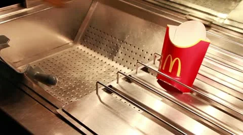 Mcdonalds potatoes 스톡 동영상 10607333