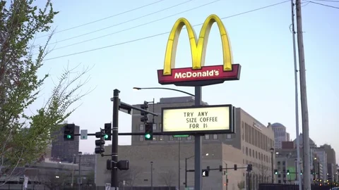 McDonalds restaurant sign in downtown St Louis evening hours 4k 스톡 동영상 79541553