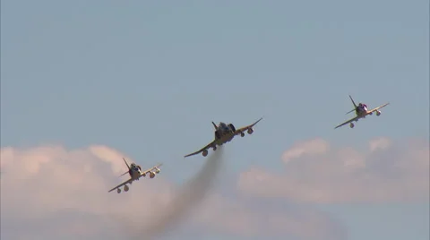 McDonnell Douglas F-4 Phantom Douglas A-4 Jet Fly By R To L Vídeo Stock 41779351