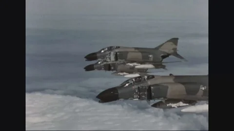 McDonnell Douglas F-4D Phantom II in flight during refueling mission - 1967 스톡 동영상 103755705