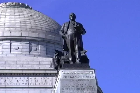 McKinleyMonument StatueNoEfx Video stock 494579