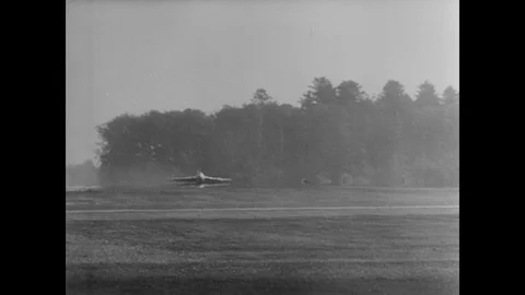 ME-163 succesfully takes off Video stock 103384367