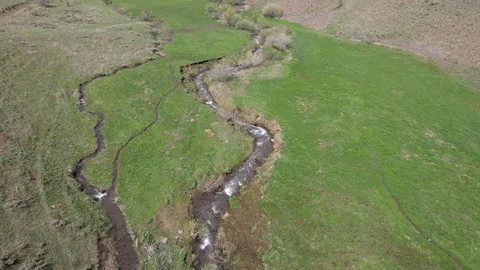 Meandering stream Stock Footage 274261808