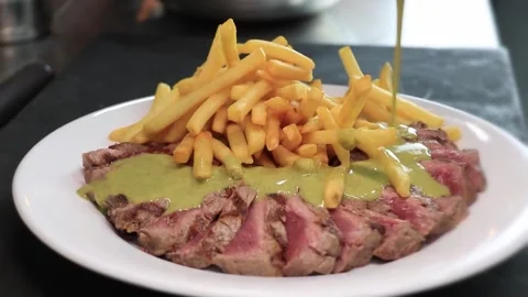 Meat and chips Vidéo 258479661