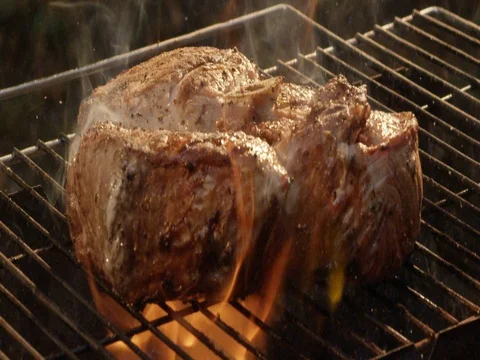Meat and fire 3 库存影片 83859549