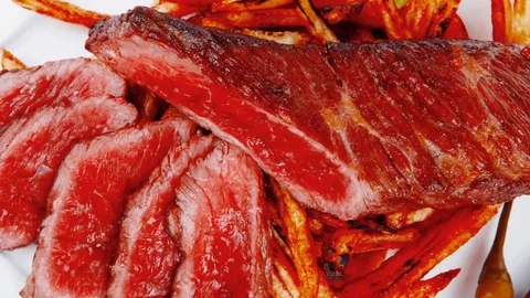 Meat and potato Vídeos de archivo 78761321