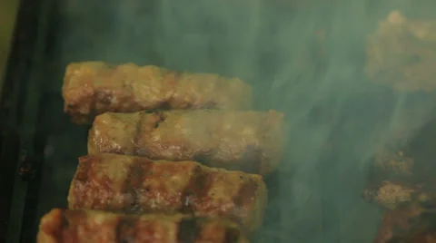 Meat on grill Video stock 37416875