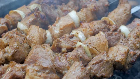 Meat on the grill Video stock 112431330