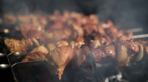 Meat grilled on the fire Video stock 49929168
