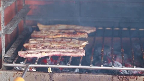 Meat grilling on the grid Stock-Footage 91724374