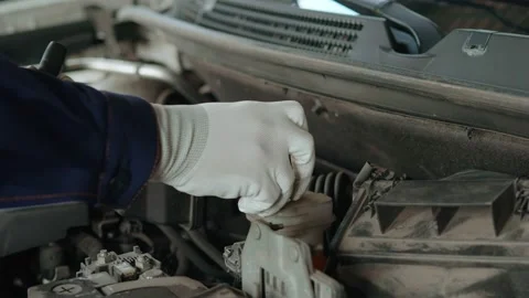 Mechanic brake fluid quality control Stock Footage 158507172