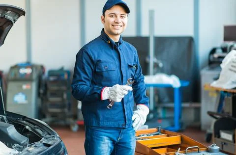 Mechanic in his workshop Stock-Fotos