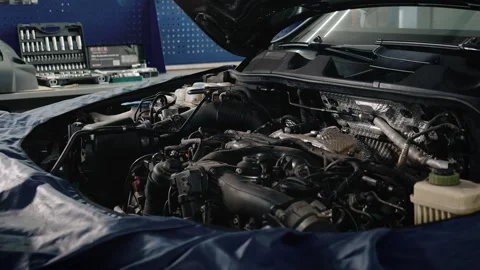 Mechanic man working at workshop. Video stock 131739654