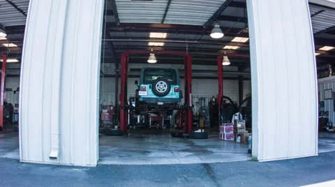 Mechanic Shop Dolly2 Video stock 38050016