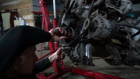 Mechanic tuning Video stock 220874721