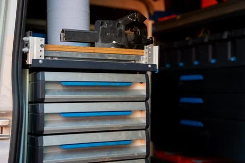 Mechanic van drawer storage system with organized tools and compartments Foto stock
