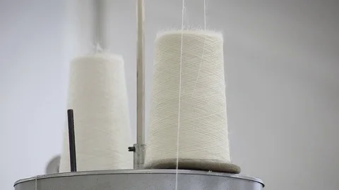 Mechanical binding downy shawl Видео 70141127