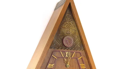 Mechanical Clock With A Cuckoo On A White Background. Video stock 126724465