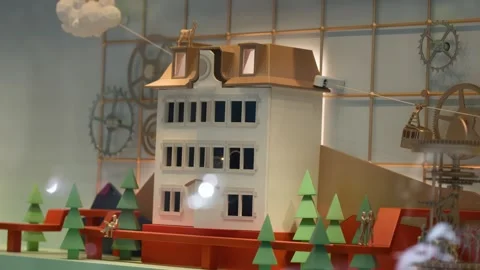 Mechanical Cuckoo Clock Model Opens in Store Window Display Video stock 323348085