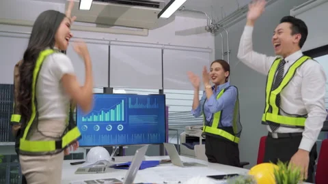 Mechanical engineering meetings, they do hand coordination 스톡 동영상 141002916