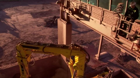 Mechanical hammer moves into position Video stock 55042678