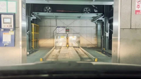 A mechanical parking lot Stock-Footage 197541645