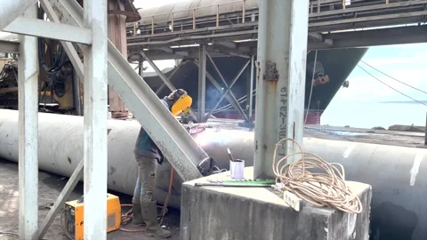 Mechanical Worker Video stock 220930890