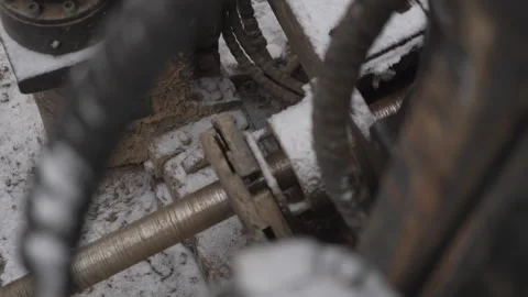 Mechanism designed to rotate transferring motion under snow Видео 306447450