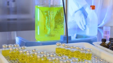 Medical laboratory test 動画素材 89334543
