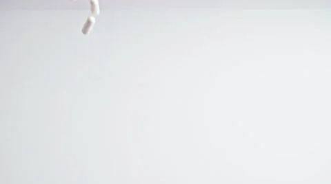 Medical Pills Falling Down Vidéo 56783977