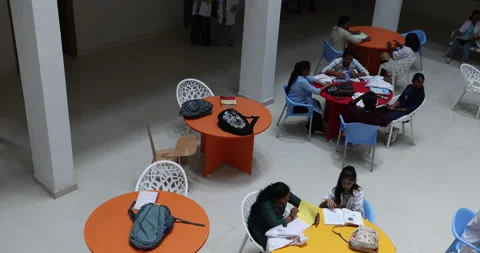 Medical Students In the Collage Видео 339047156