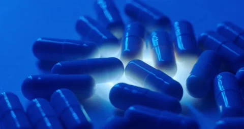 Medicine in capsules rotate Stock Footage 166652736