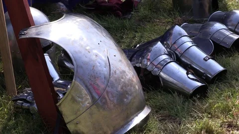 Medieval Armour on grass 库存影片 79774506