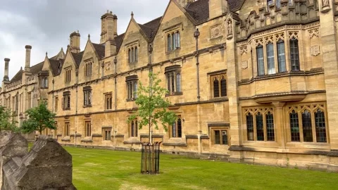 The medieval buildings of Oxford Univers... | Stock Video | Pond5